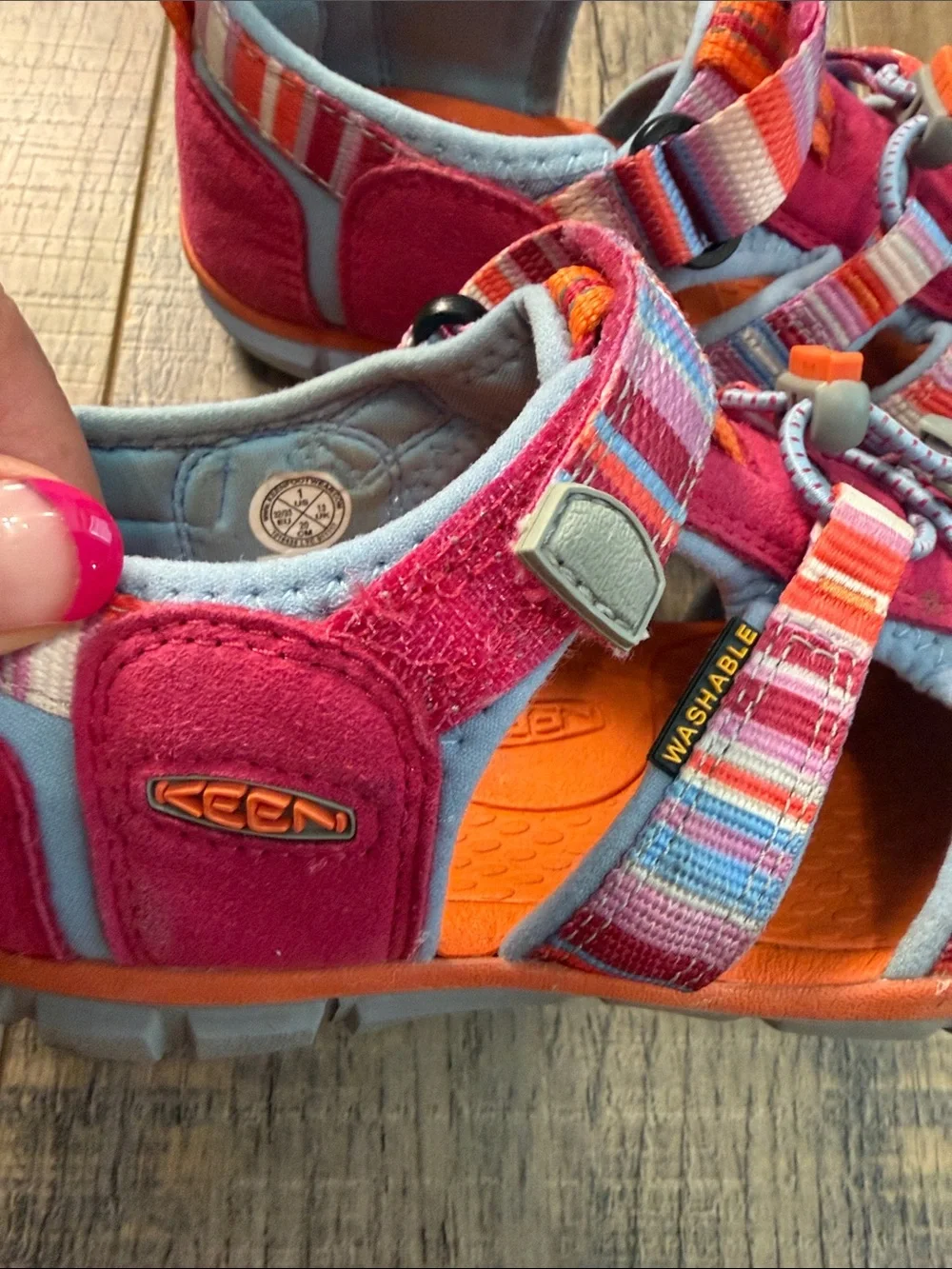 Keen Seacamp II CNX Washable Hiking Sandals Pink Big Kids Size 1